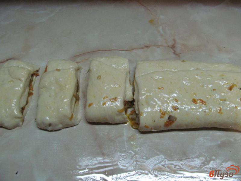 Фото приготовление рецепта: Картофельные пирожки с шампиньоном шаг №10