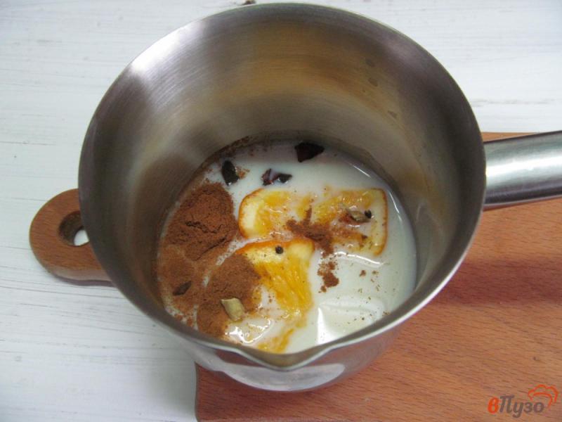 Фото приготовление рецепта: Кофе с ароматом апельсина и специй шаг №3