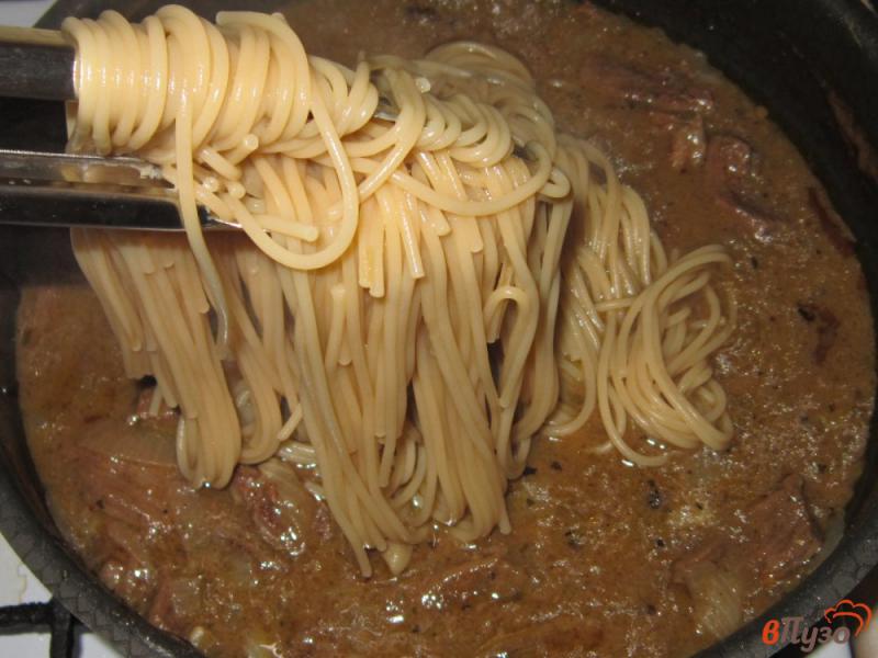 Фото приготовление рецепта: Говядина со спагетти шаг №4