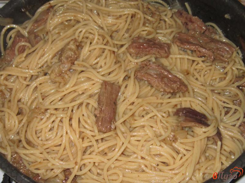 Фото приготовление рецепта: Говядина со спагетти шаг №5