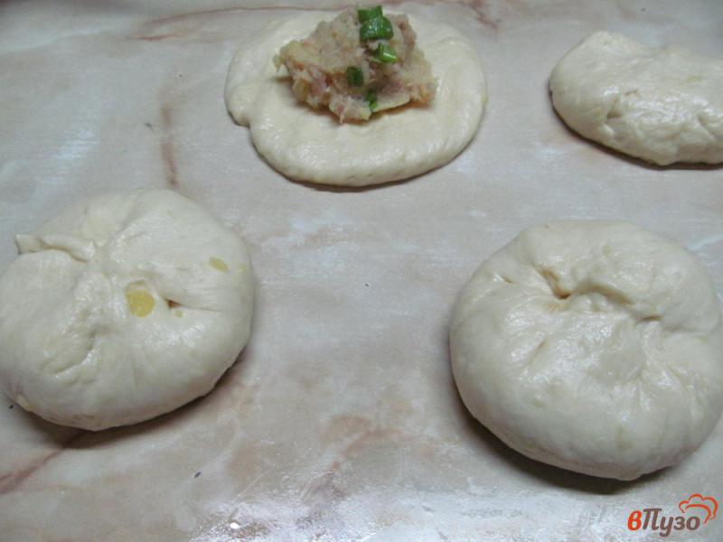 Фото приготовление рецепта: Пирожки с начинкой из картофеля с тунцом шаг №7