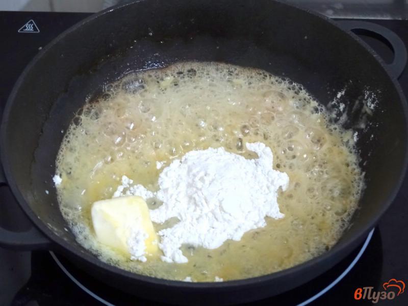 Фото приготовление рецепта: Мясные шарики со сливочным соусом шаг №4