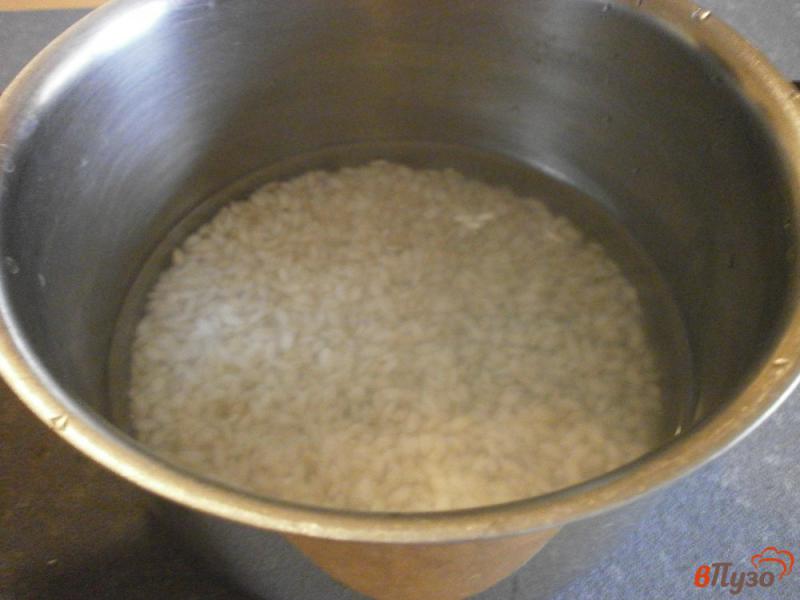 Фото приготовление рецепта: Десерт из рисового крема с айвой гренадин шаг №1
