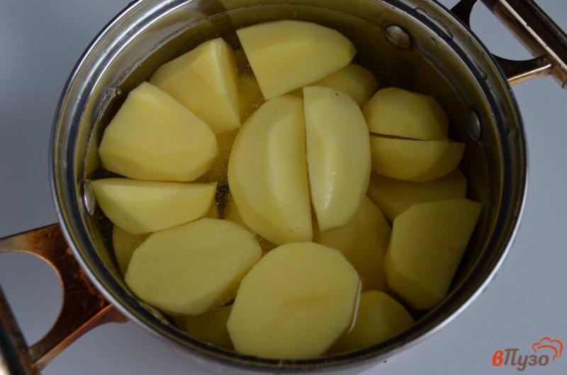 Фото приготовление рецепта: Ватрушки с картофелем шаг №2