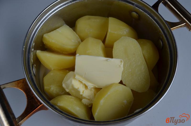 Фото приготовление рецепта: Ватрушки с картофелем шаг №7