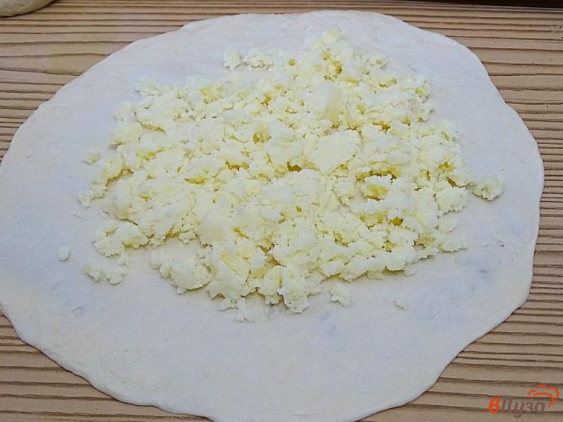 Фото приготовление рецепта: Лепёшки дрожжевые на кефмре с картофелем. шаг №10