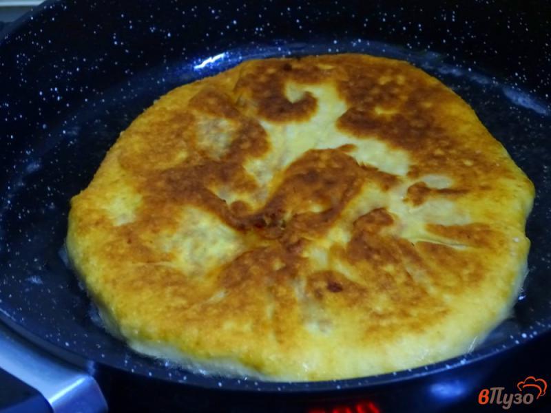 Фото приготовление рецепта: Лепёшки дрожжевые на кефмре с картофелем. шаг №13