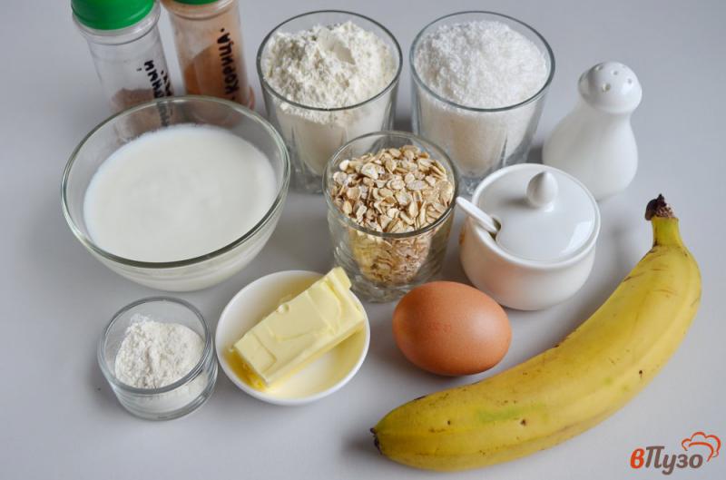 Фото приготовление рецепта: Печенье с бананом и кокосовой стружкой шаг №1