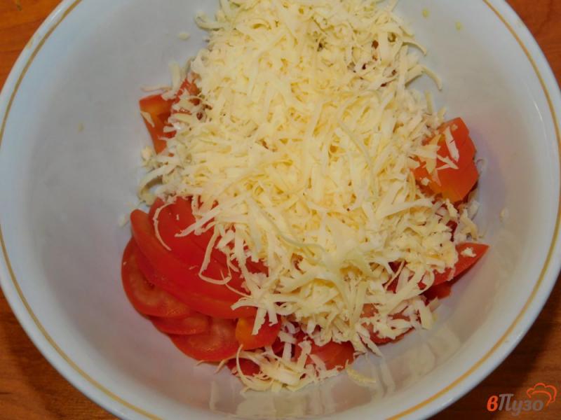 Фото приготовление рецепта: Помидорный салат с чесноком шаг №2