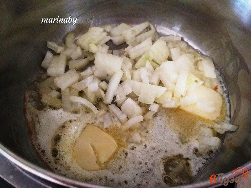 Фото приготовление рецепта: Суп-пюре с тыквой, овощами и чипсами из шампиньонов шаг №2