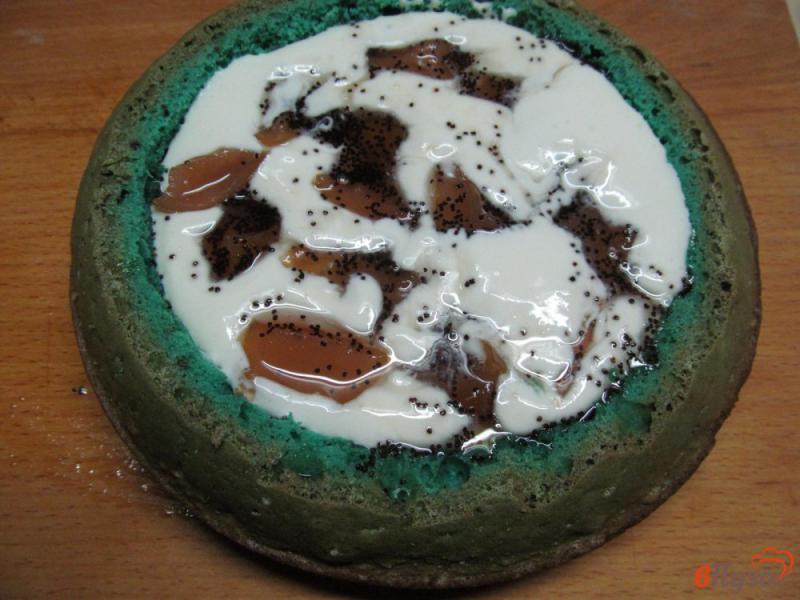 Фото приготовление рецепта: Бисквитный торт с кремом из сметаны шаг №14