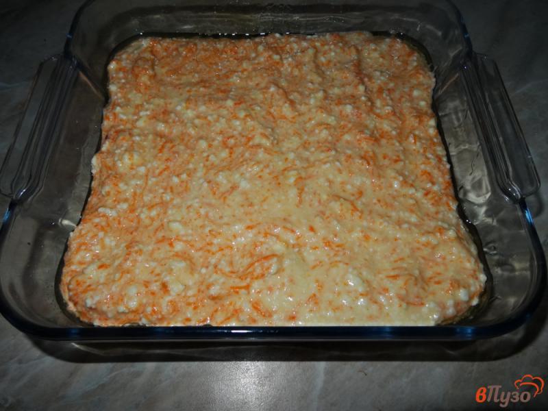 Фото приготовление рецепта: Творожная запеканка с морковью шаг №8
