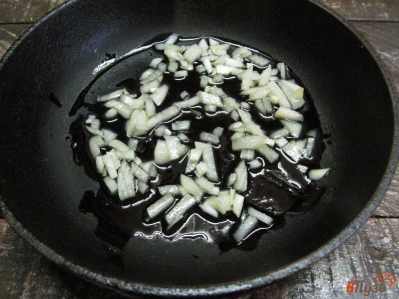 Фото приготовление рецепта: Картофельные зразы с квашеной капустой шаг №4