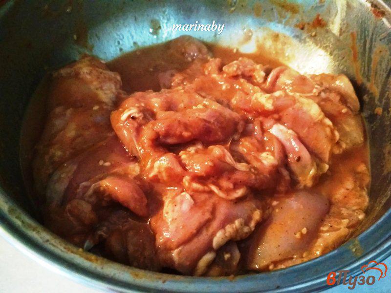 Фото приготовление рецепта: Запеченная куриная мякоть бедра в панировке шаг №5