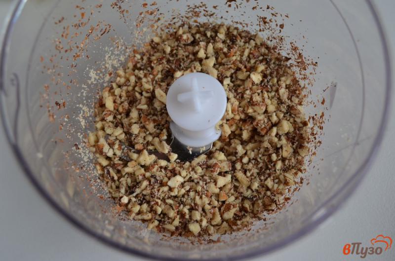 Фото приготовление рецепта: Постный пирог с орехами, маком и кунжутом шаг №4