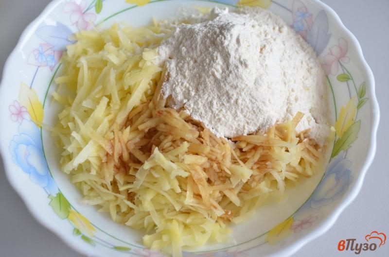 Фото приготовление рецепта: Картофельная постная запеканка с грибами шаг №4