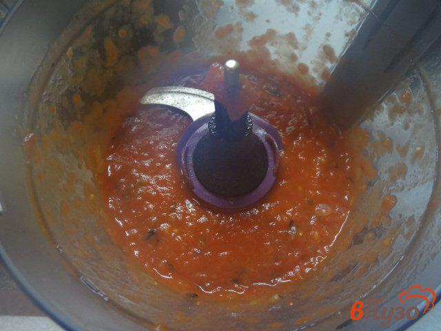Фото приготовление рецепта: Спагетти с курицей и томатным соусом шаг №8