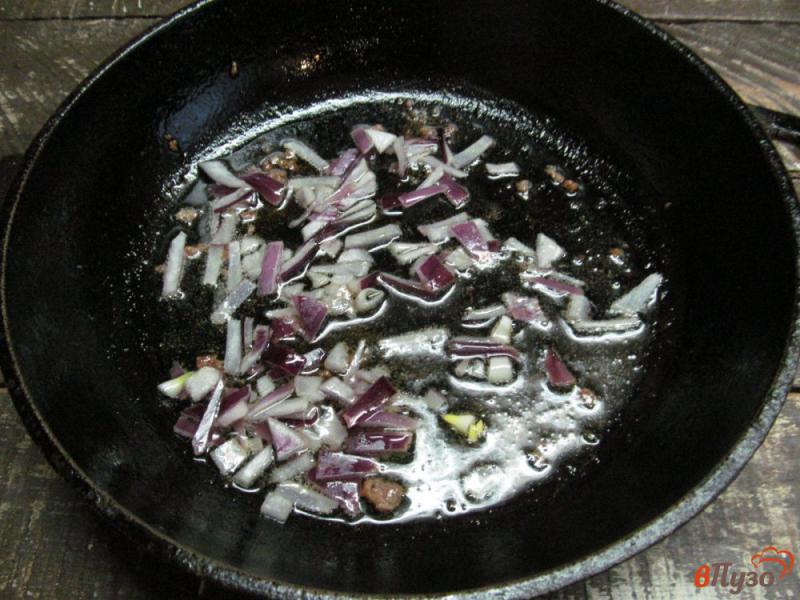 Фото приготовление рецепта: Паста с фрикадельками в грибном соусе шаг №3