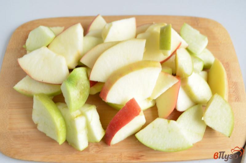 Фото приготовление рецепта: Яблочный компот с мятой шаг №2
