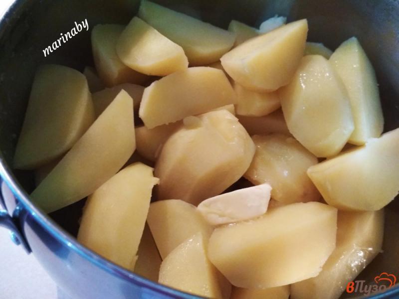 Фото приготовление рецепта: Запеченный картофель с прованскими травами шаг №2