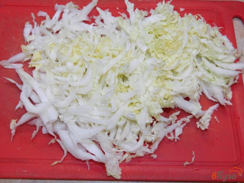 Фото приготовление рецепта: Зеленый салат с горошком шаг №1