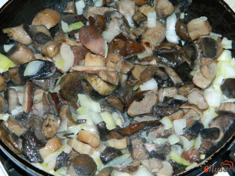 Фото приготовление рецепта: Сливочный суп с грибами шаг №1