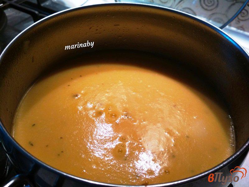 Фото приготовление рецепта: Крем-суп из тыквы шаг №4