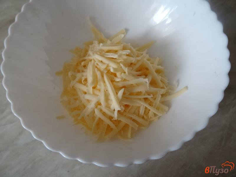 Фото приготовление рецепта: Картофельная запеканка с мясными тефтелями шаг №3
