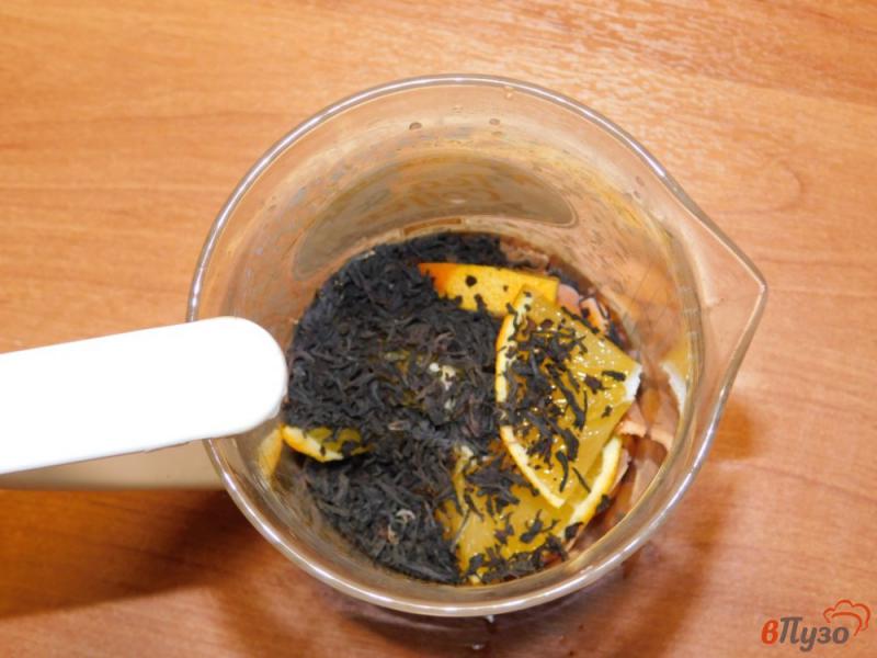 Фото приготовление рецепта: Пряный чай с облепихой шаг №3