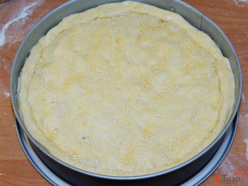 Фото приготовление рецепта: Пирог с картофелем и грибами шаг №5