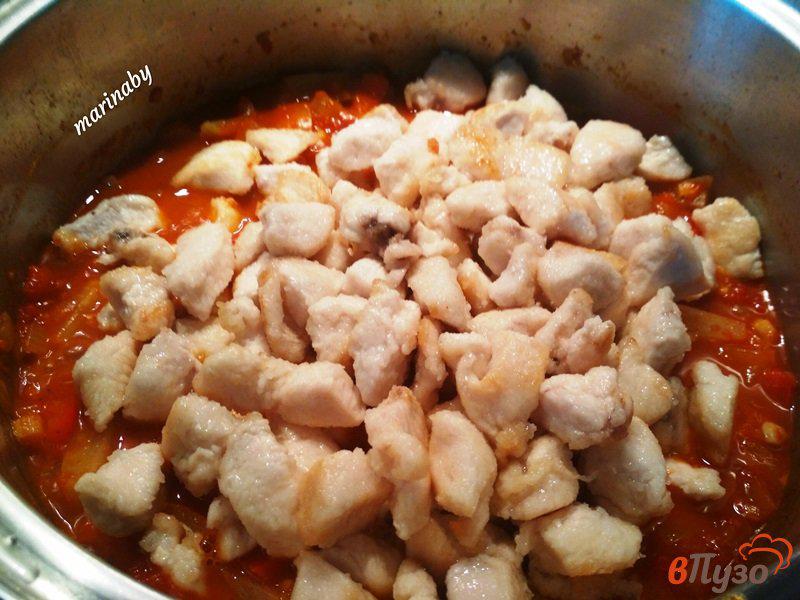 Фото приготовление рецепта: Курица по-китайски в кисло-сладком соусе шаг №9