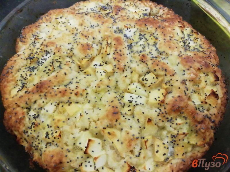 Фото приготовление рецепта: Пирог с айвой и яблоком шаг №5