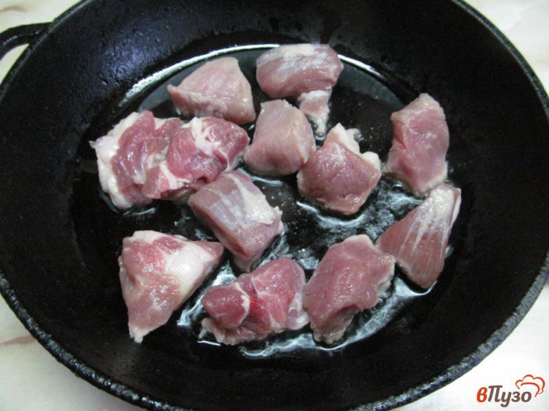 Фото приготовление рецепта: Свинина с гречкой и тыквой шаг №1