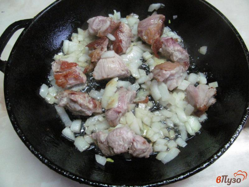 Фото приготовление рецепта: Свинина с гречкой и тыквой шаг №2