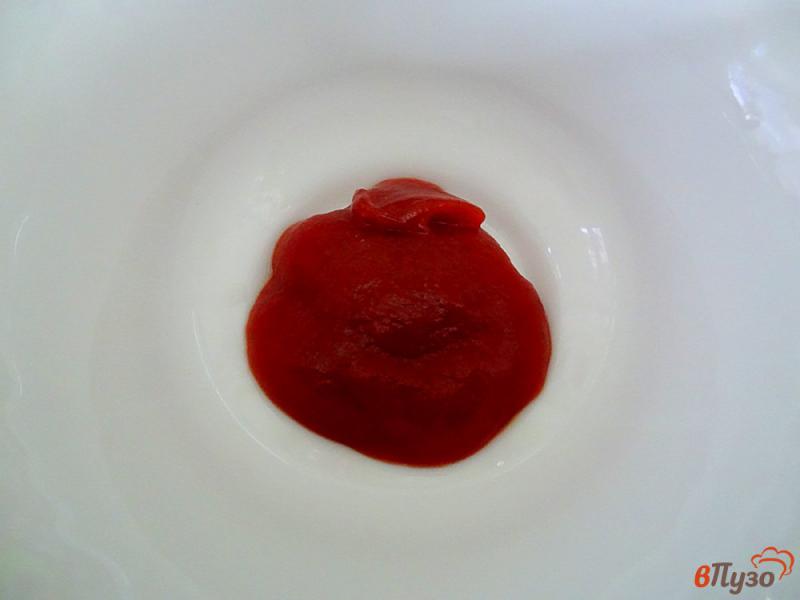 Фото приготовление рецепта: Сельдь под соусом с кетчупом шаг №4