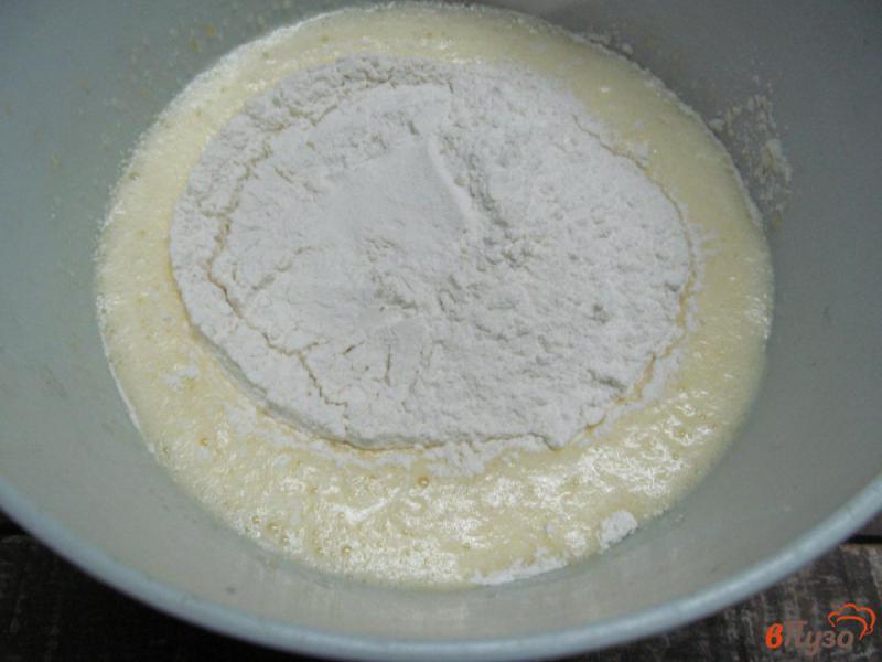 Фото приготовление рецепта: Банановый пирог с масляным кремом шаг №4