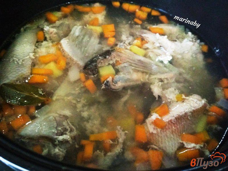 Фото приготовление рецепта: Рыбный суп из кеты шаг №6