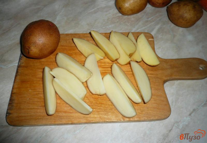 Фото приготовление рецепта: Картофель с морковью и сельдереем запеченные в рукаве шаг №2