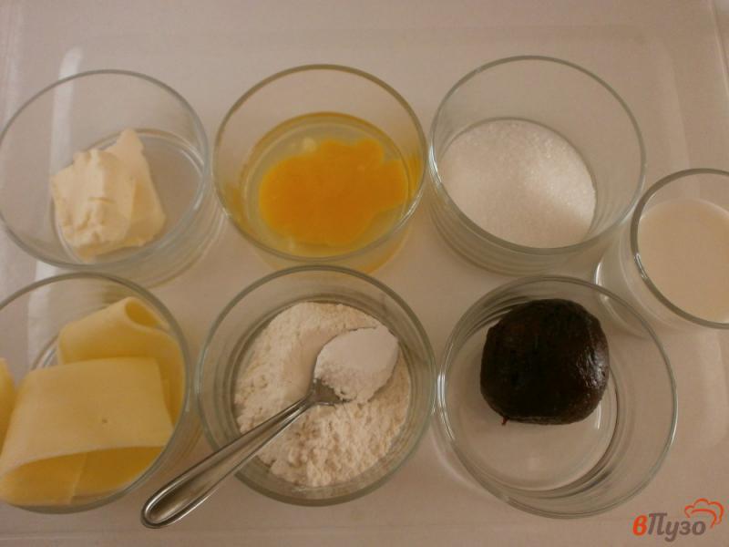 Фото приготовление рецепта: Оладьи на молоке с конфетюром из свеклы шаг №1