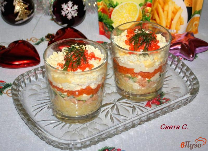 Фото приготовление рецепта: Нежный салат «Мимоза» с сырным соусом шаг №14