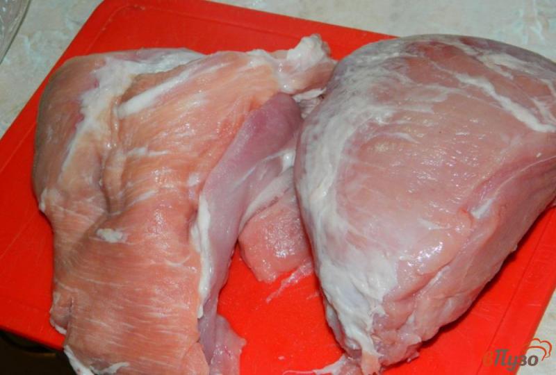 Фото приготовление рецепта: Свиные отбивные в сметанном соусе шаг №1