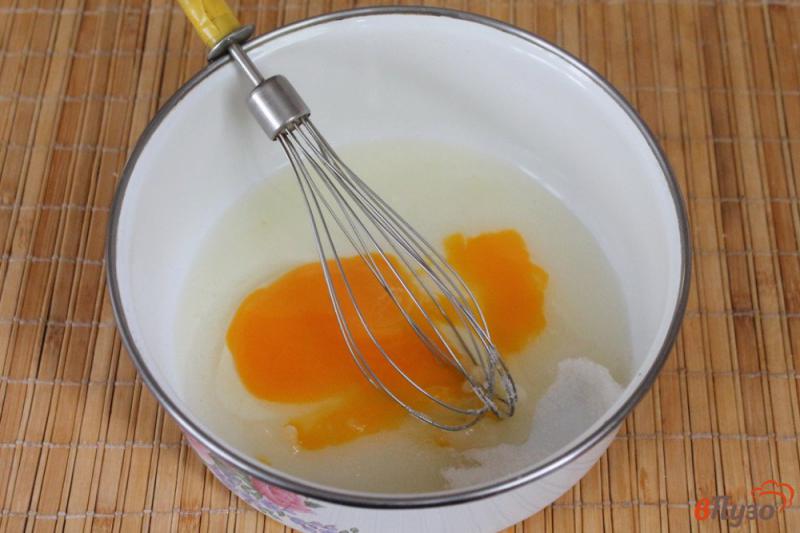 Фото приготовление рецепта: Творожные кексы с мандарином шаг №1