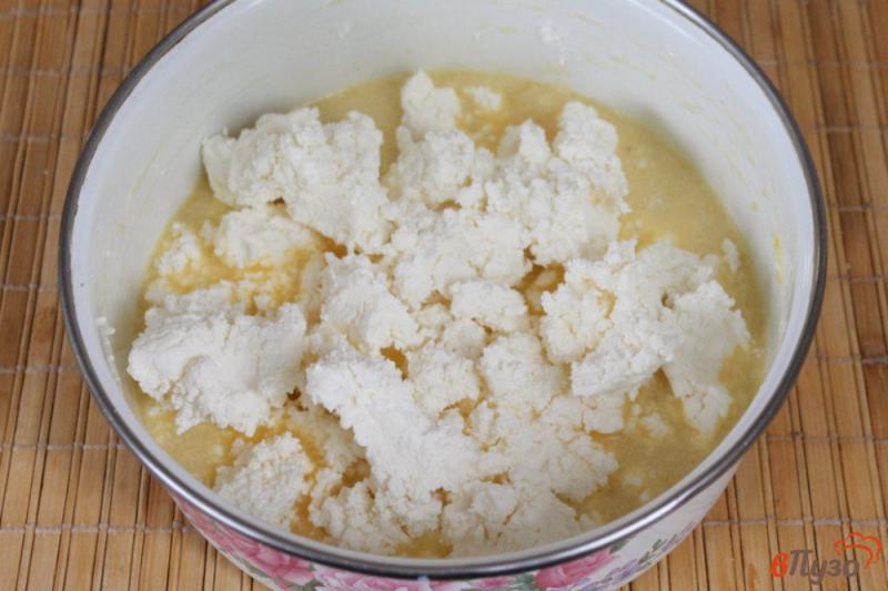 Фото приготовление рецепта: Творожные кексы с мандарином шаг №3