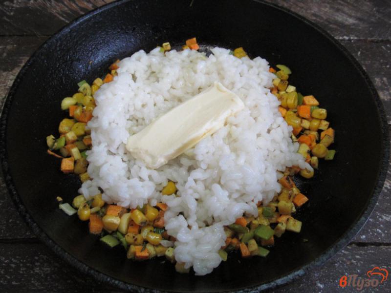 Фото приготовление рецепта: Рис с сельдереем и кукурузой шаг №3