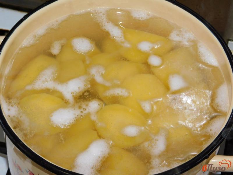 Фото приготовление рецепта: Картофельное пюре на сливках шаг №1