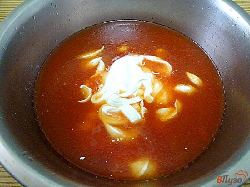 Фото приготовление рецепта: Перец замороженый фаршированный в соусе шаг №9