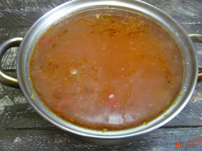 Фото приготовление рецепта: Томатный суп с пастой пене шаг №4