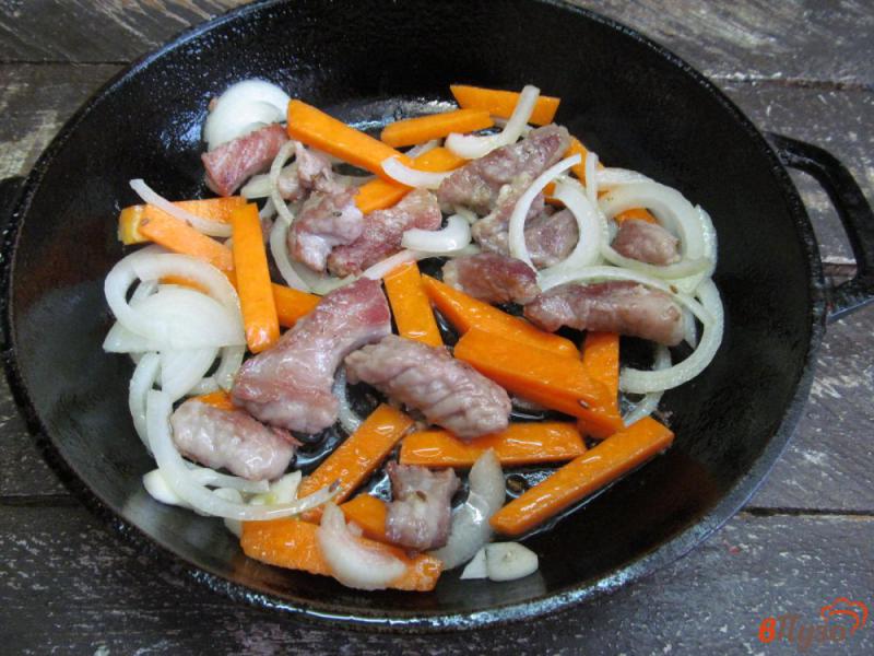 Фото приготовление рецепта: Свинина под тыквенным соусом шаг №3