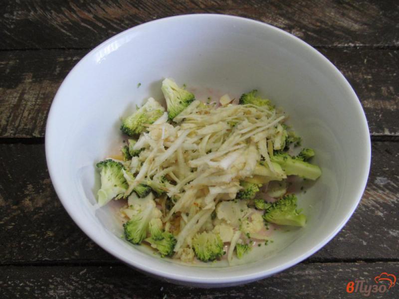 Фото приготовление рецепта: Салат из цветной капусты с брокколи шаг №6