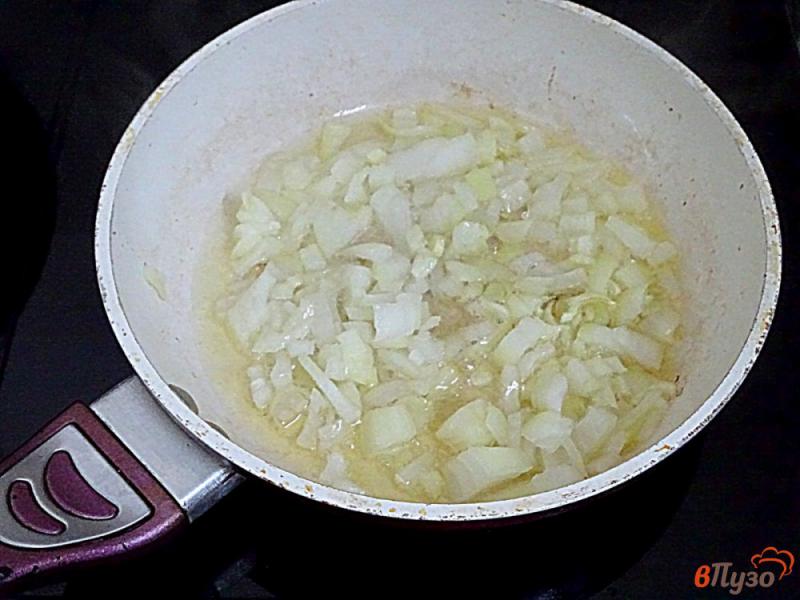 Фото приготовление рецепта: Пирожки жареные с грибами и картофелем шаг №2